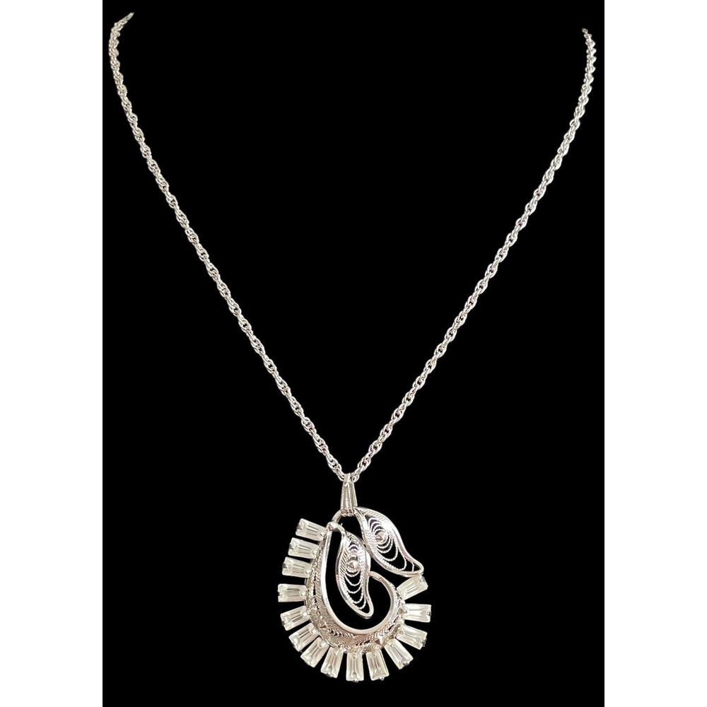 Sterling Silver Signed Hallmarked Nautilus Pendant & Necklace